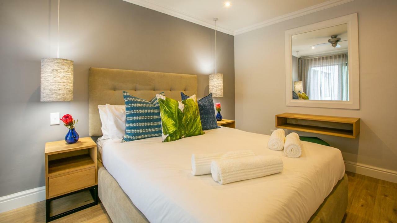 Hout & About Gasthof Hout Bay